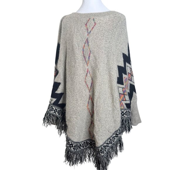 Adora Poncho Shaw Sweater Womens 2x 3X Aztec Southwestern Fringe Knit Plus Size - Picture 6 of 6